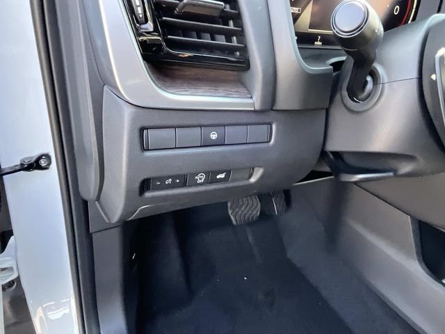 New 2026 Everest White Pearl TriCoat Nissan Platinum image 28
