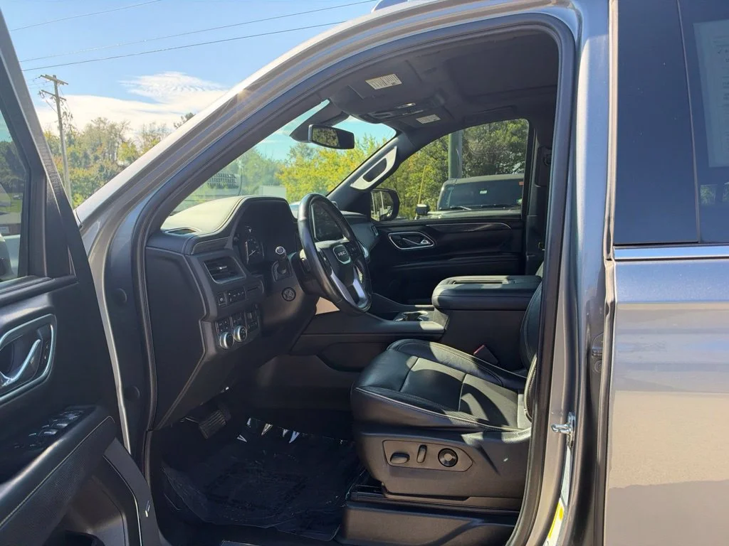 Used 2021 Satin Steel Metallic GMC SLT image 18