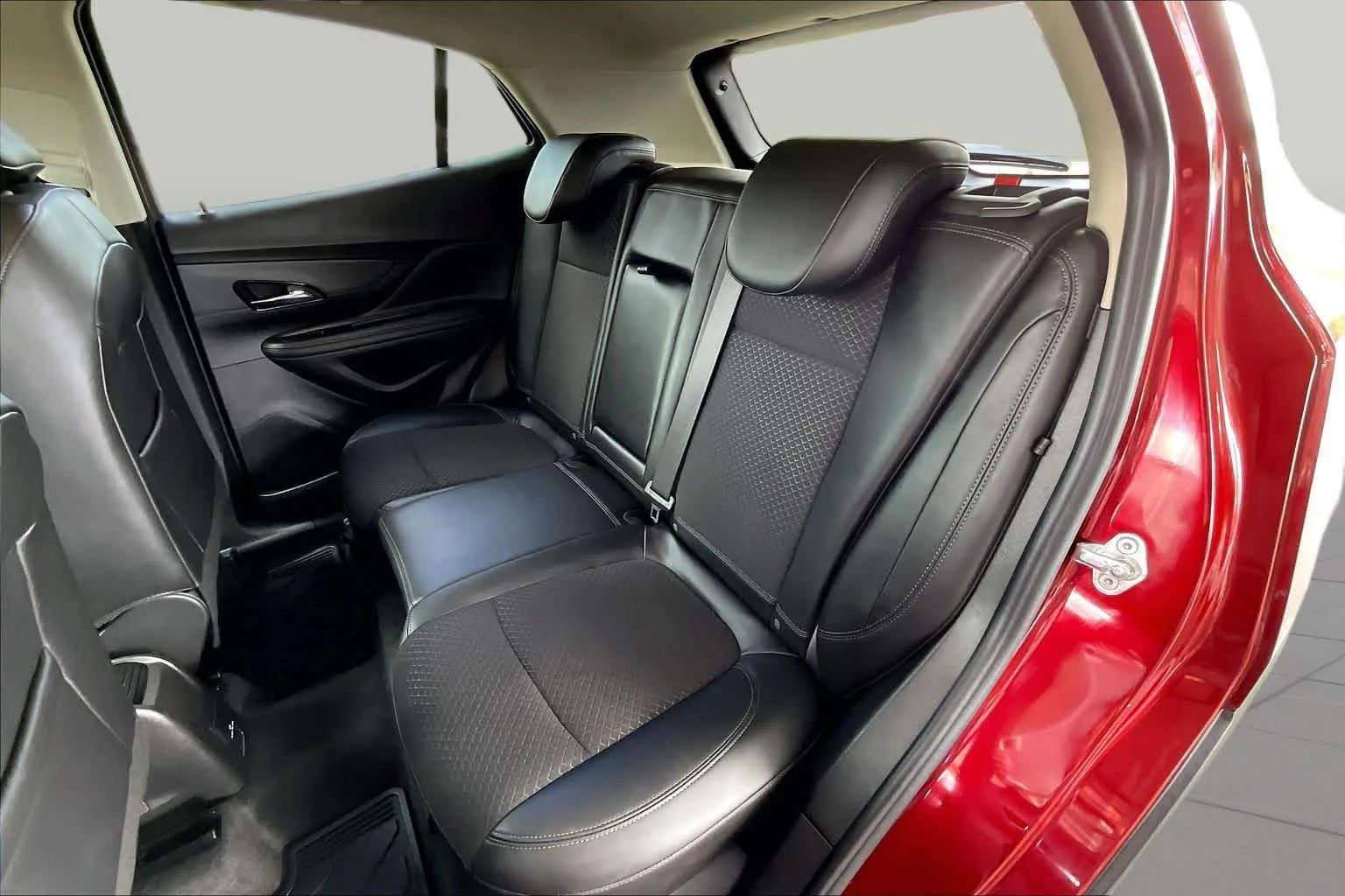 Used 2022 Cinnabar Metallic Buick Preferred image 21