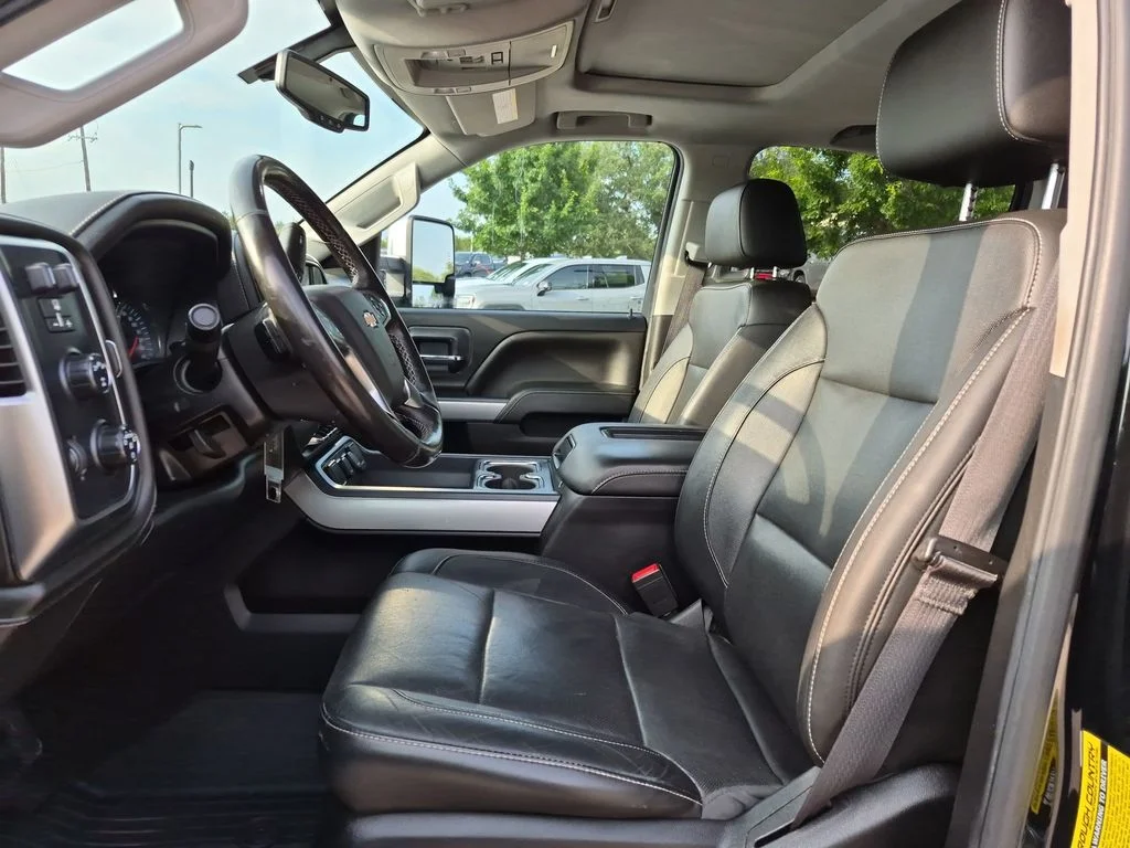 Used 2018 Black Chevrolet LTZ image 21