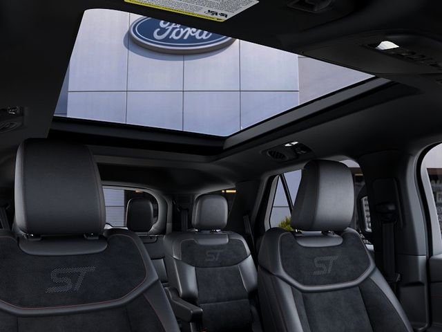 New 2027 Star White Metallic Tri-Coat Ford ST image 22