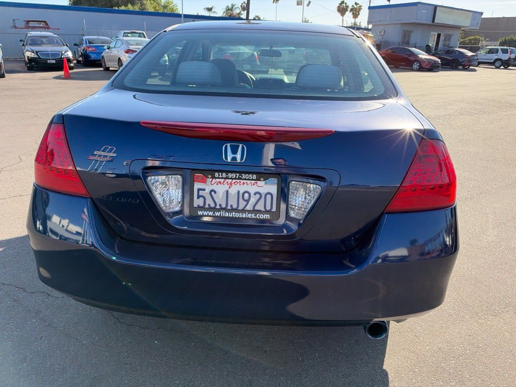 Used 2006 Blue Honda SE image 6