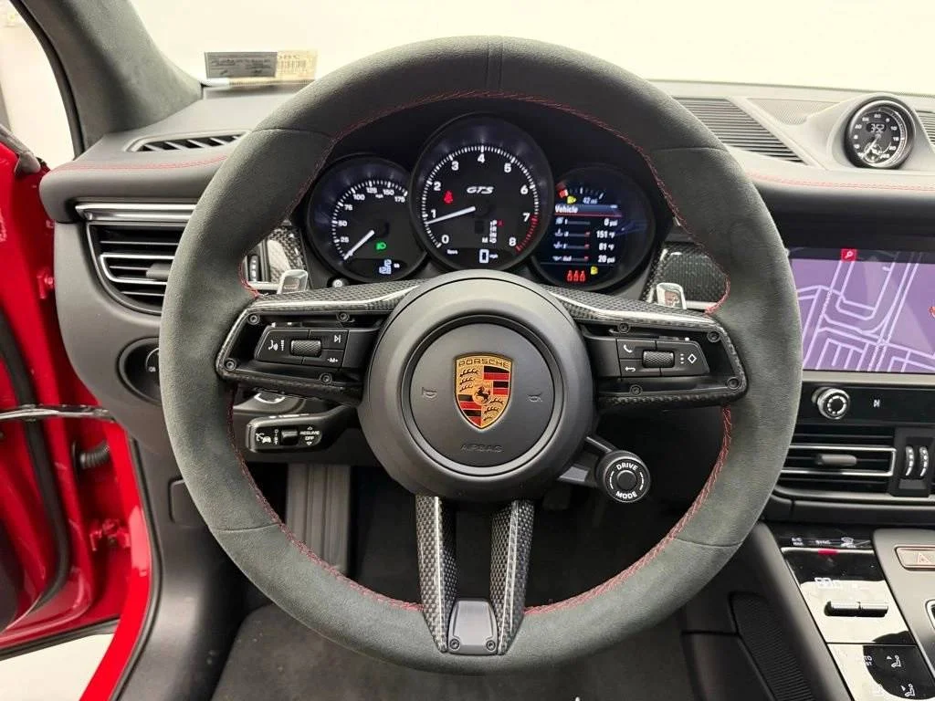 2026 Porsche Macan GTS - Photo 12