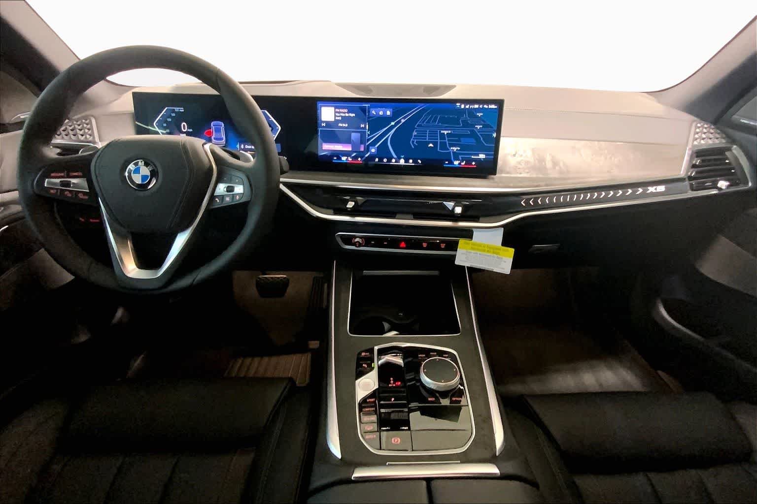 New 2026 Skyscraper Grey Metallic BMW xDrive40i image 5