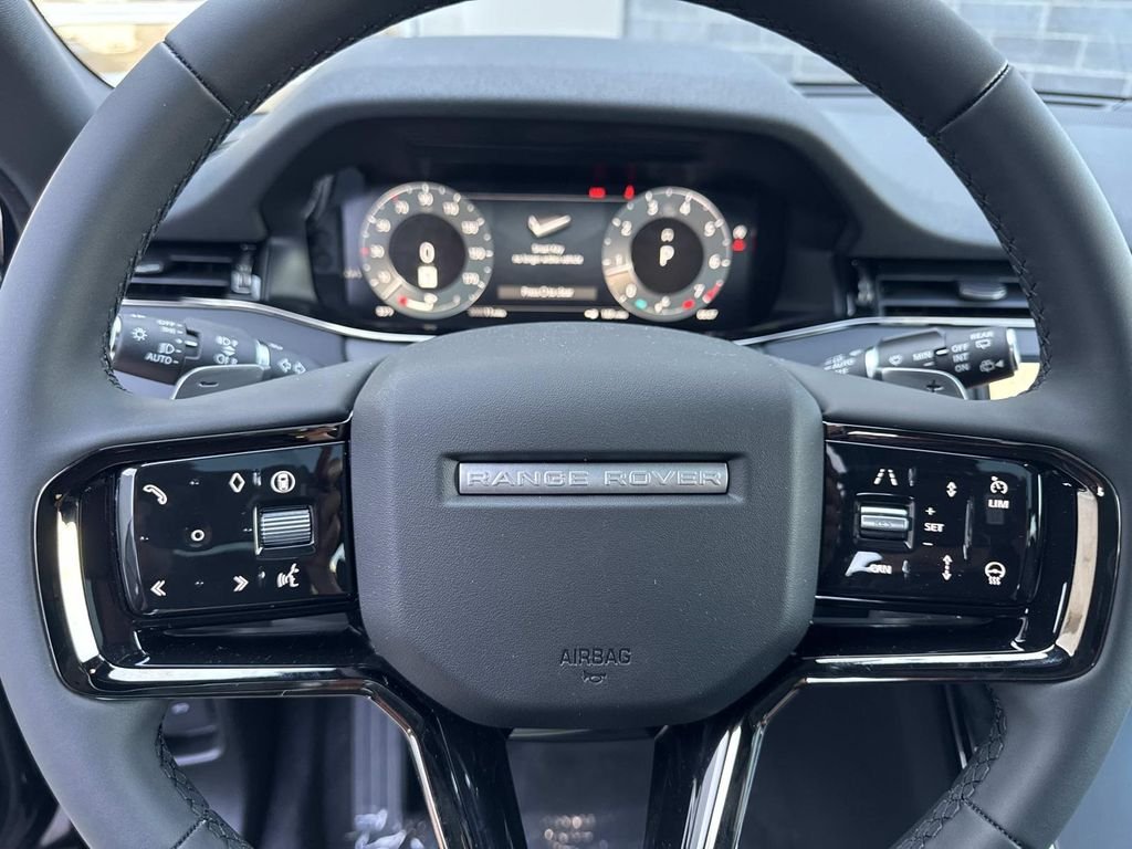 New 2026 Santorini Black Land Rover S image 28