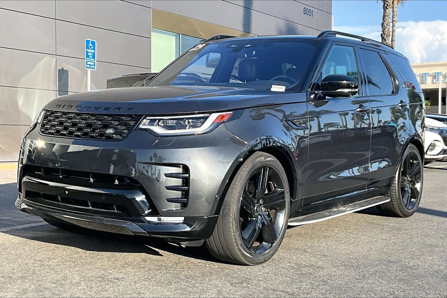 2023 Land Rover Discovery
