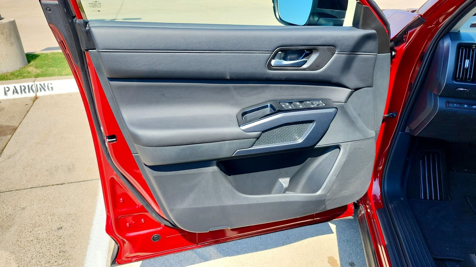 Used 2026 Red Nissan SL image 30