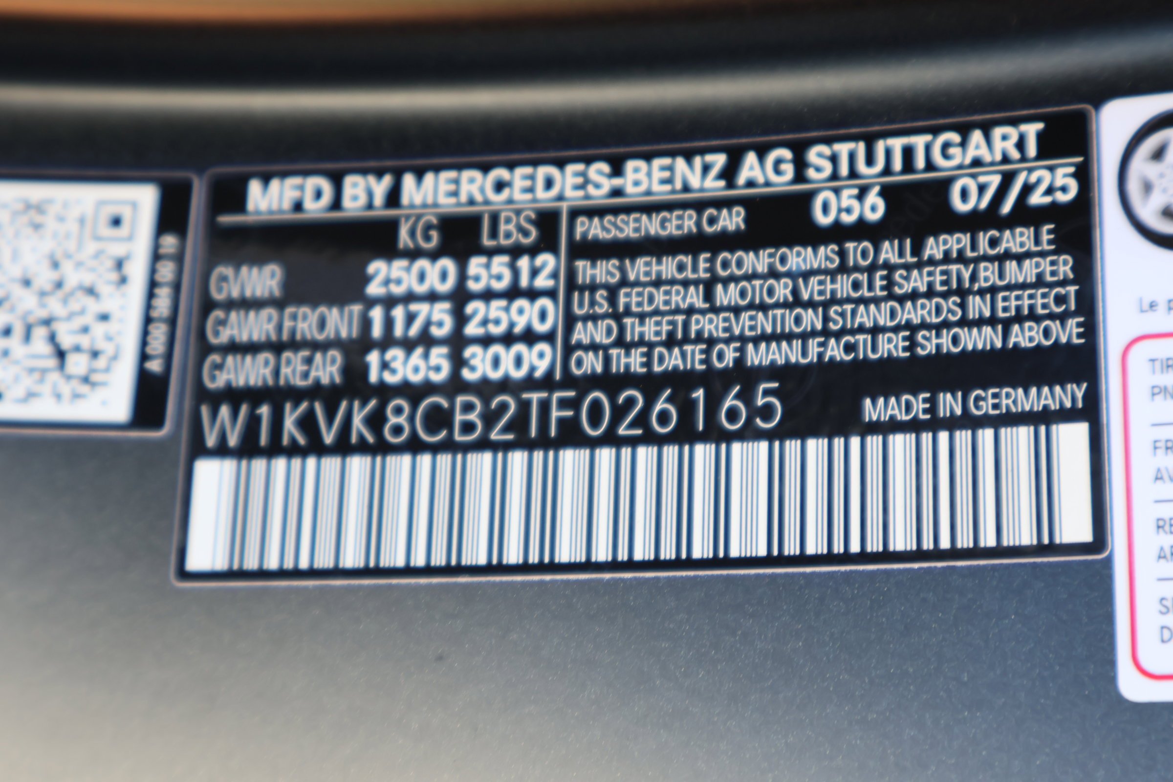 New 2026 MANUFAKTUR Night Black Magno Mercedes-Benz AMG® SL 63 S E Performance image 29