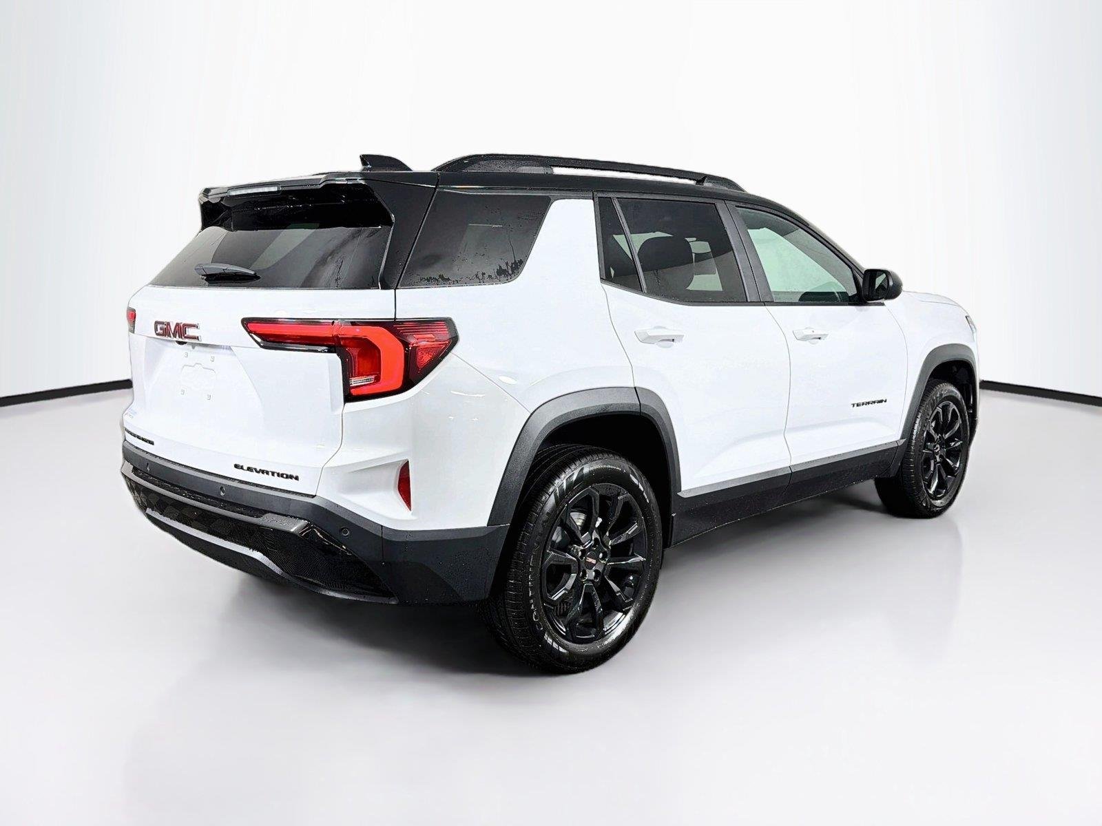 New 2027 Summit White GMC Elevation image 11