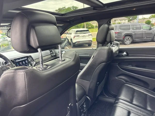Used 2021 Blue Jeep Limited image 9