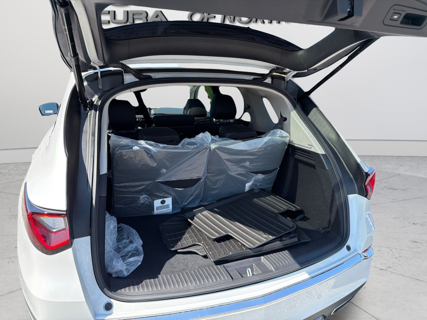 New 2026 Platinum White Pearl Acura Technology Package image 38