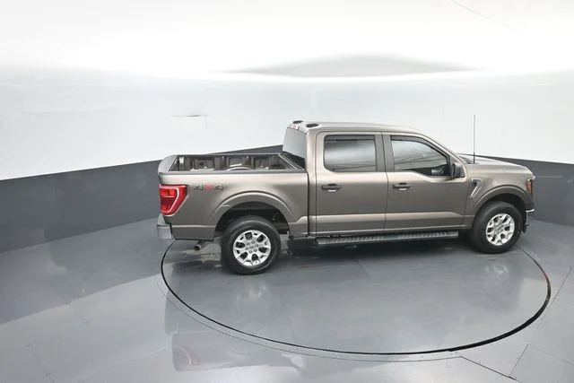 Certified Used 2023 Stone Gray Metallic Ford XLT image 30