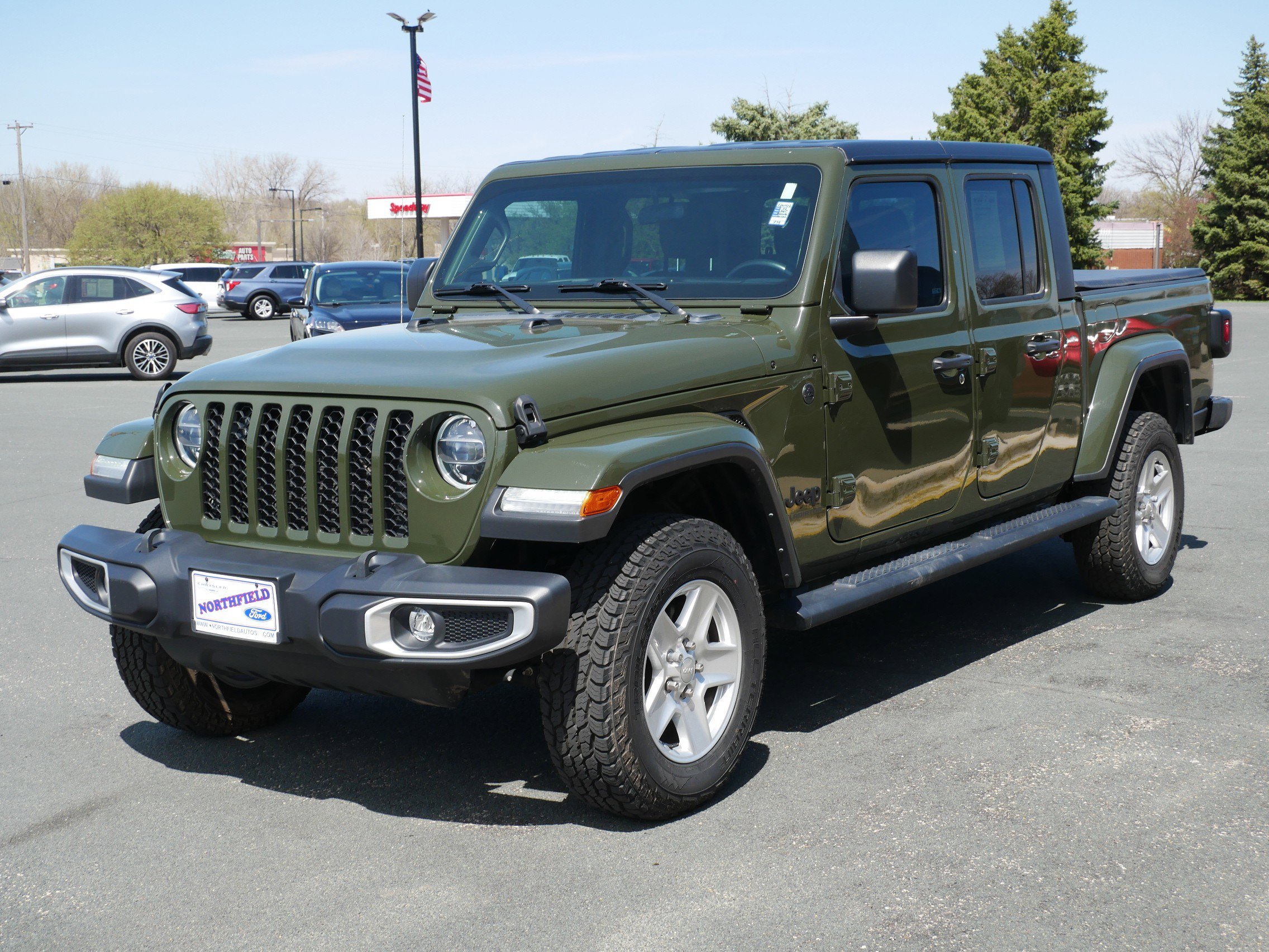 View vehicle photo 4