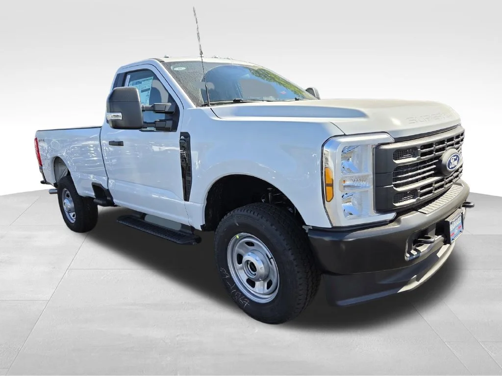 New 2027 Oxford White Ford F-350® XL image 1