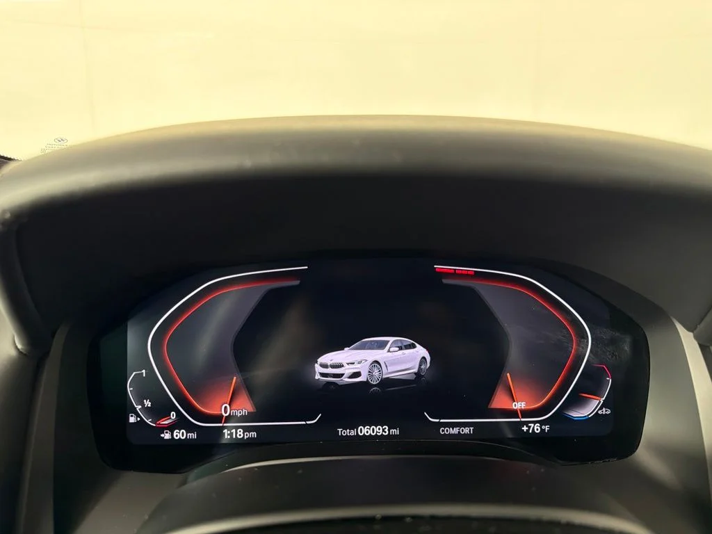 2026 BMW 8 Series 840i - Photo 28