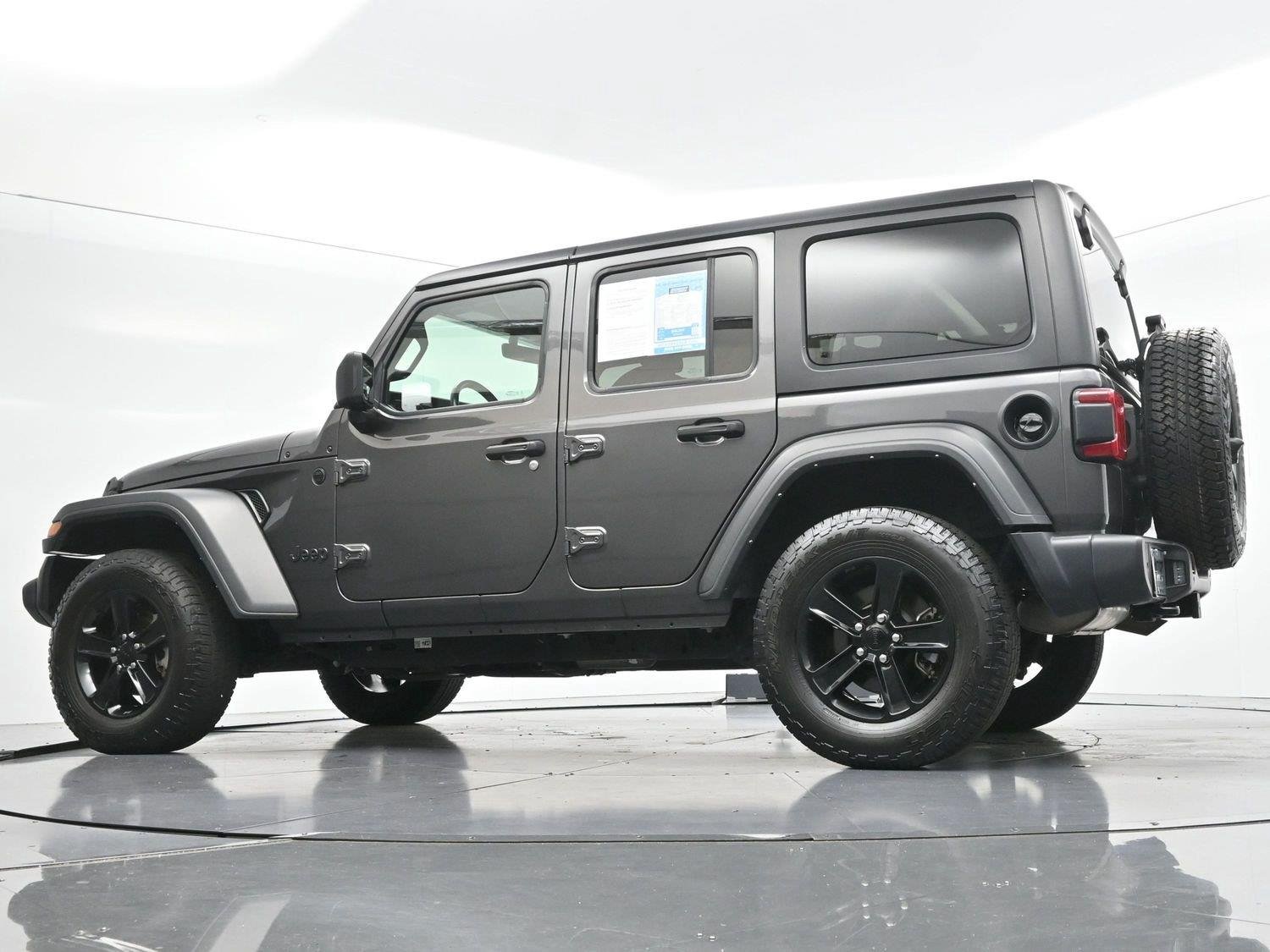 Used 2022 Granite Crystal Metallic Clearcoat Jeep Unlimited Sport Altitude image 48