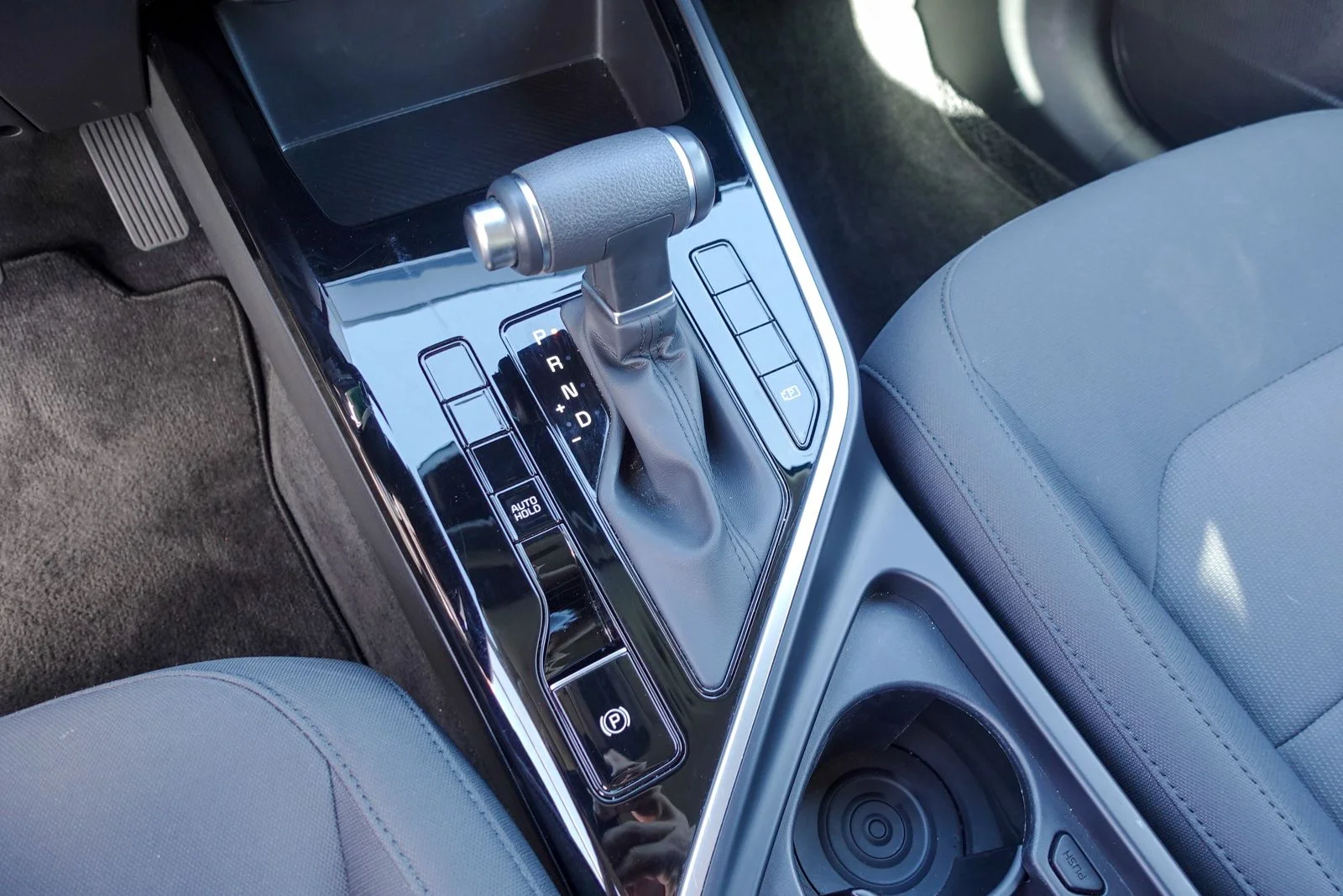 Used 2025 Steel Gray Kia LX image 20