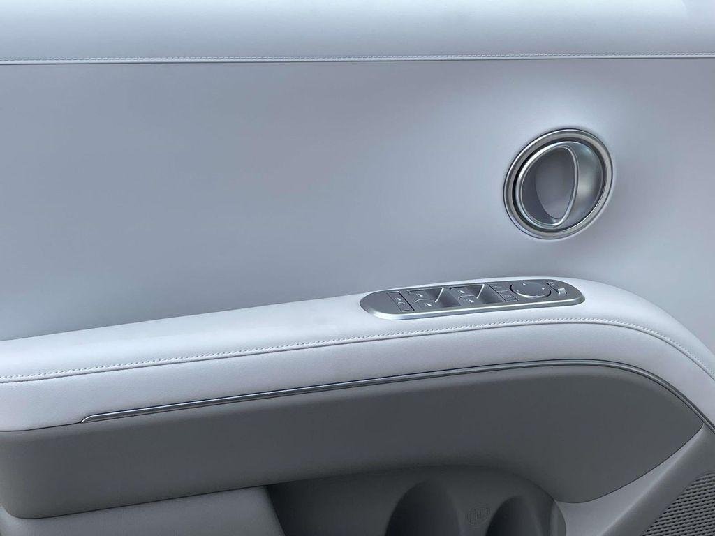 New 2026  Hyundai SEL 8P image 14