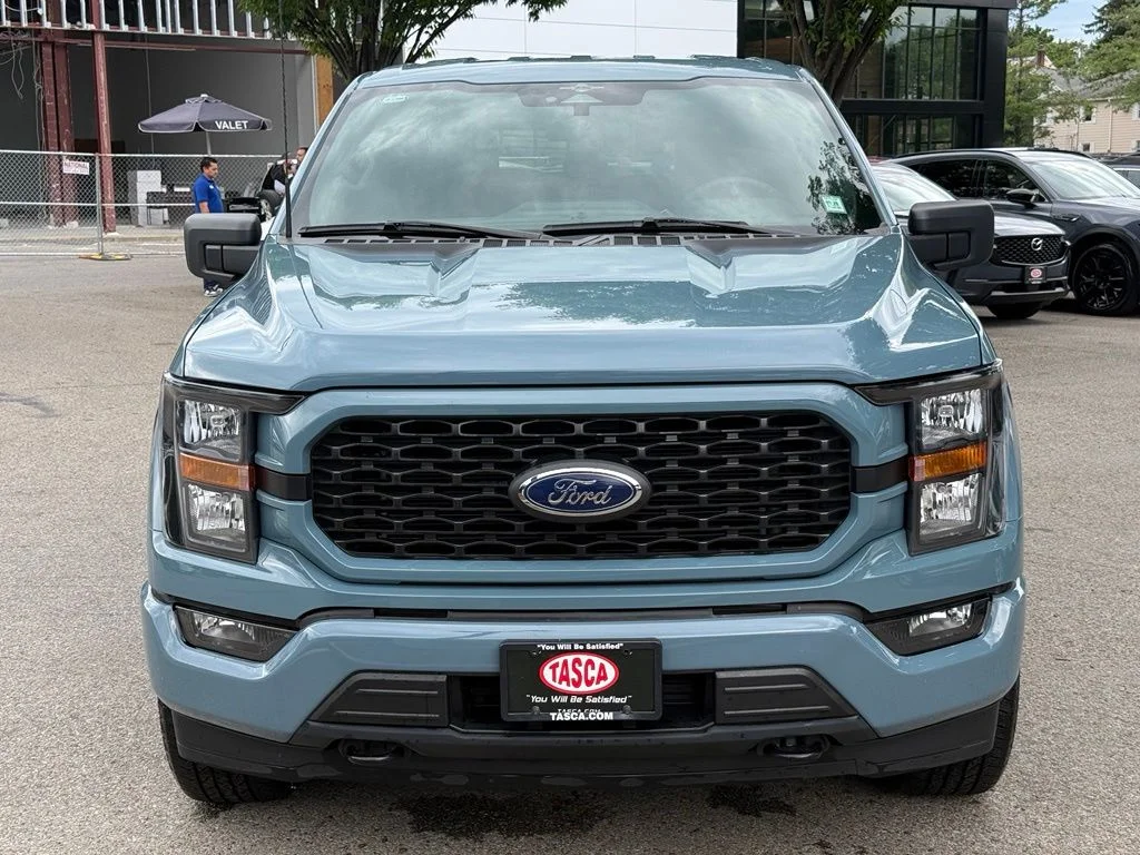 Used 2023 Blue Ford XL image 3
