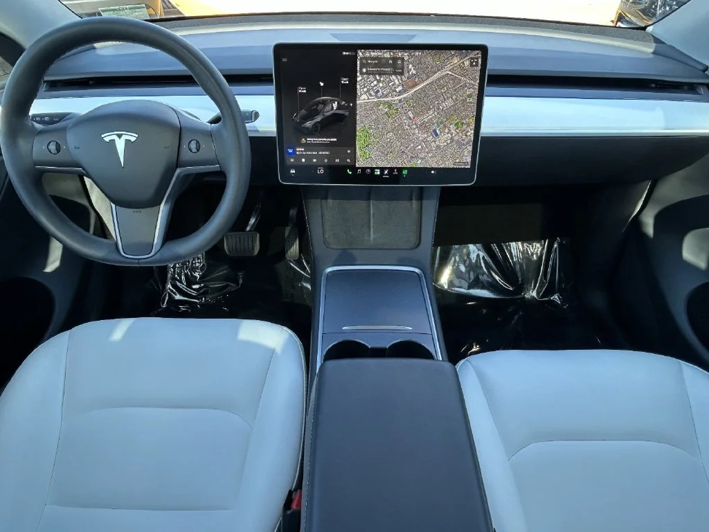 Used 2024 Stealth Gray Tesla Long Range image 16