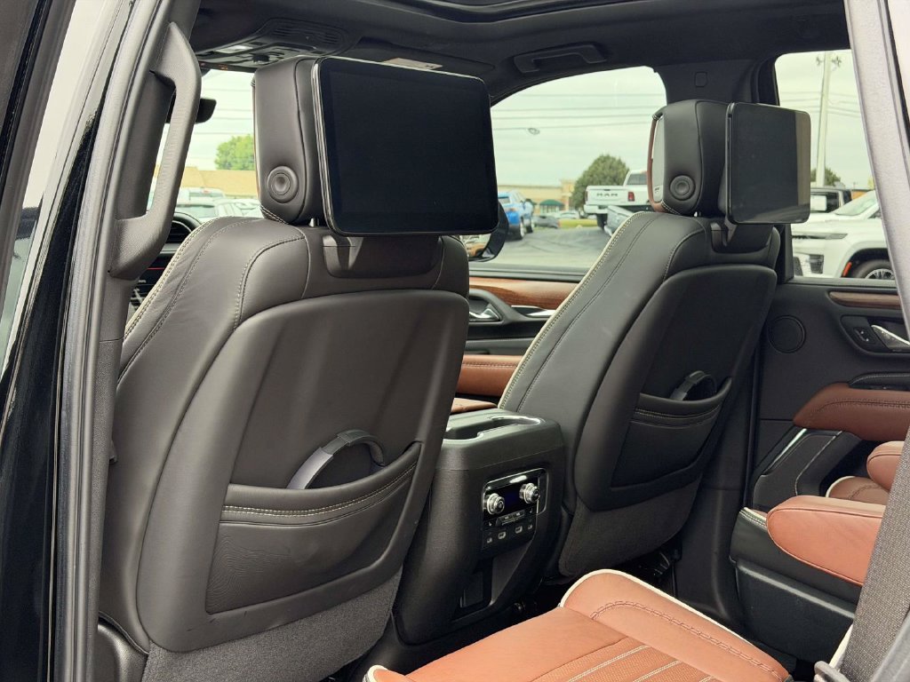 Used 2024 Black GMC Denali Ultimate image 17