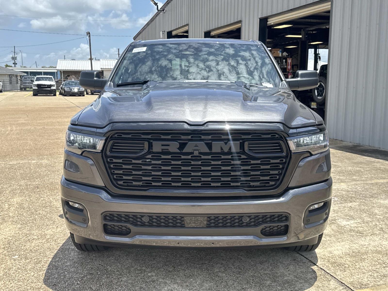 New 2026 Granite Crystal Metallic Clear-Coat Exterior Paint RAM Express image 2