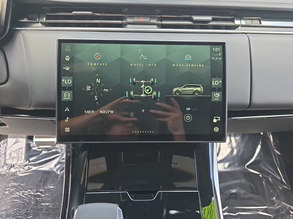 Certified Used 2026 Black Land Rover Dynamic SE image 24