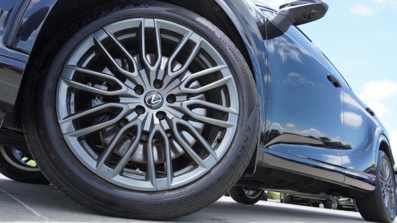 Certified Used 2025 CAVIAR Lexus RX 500h F SPORT Performance image 11