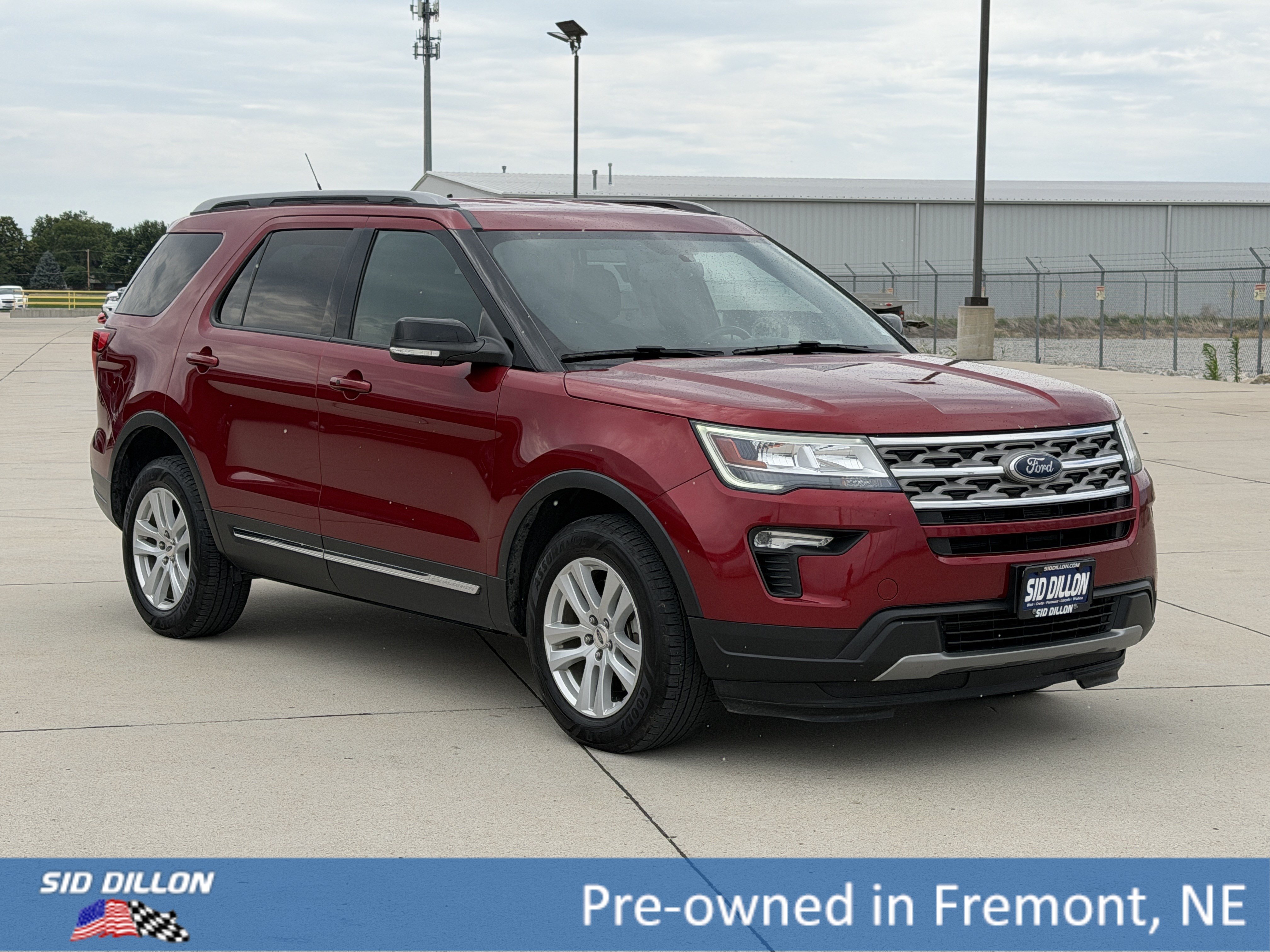 Used 2018 Red Ford XLT image 2