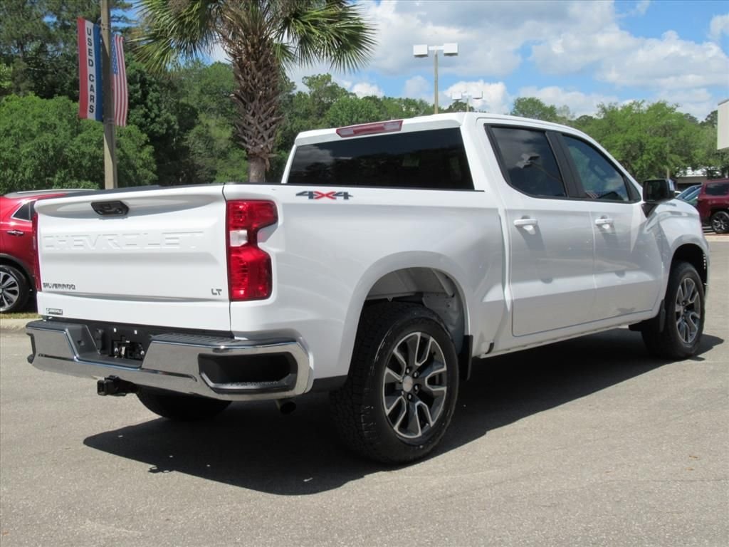 Used 2024 White Chevrolet LT image 7