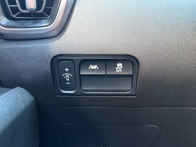 Certified Used 2023 Silver Kia LX image 33