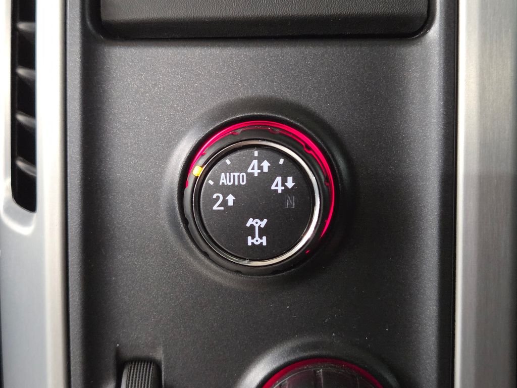 Used 2014 Silver GMC SLE image 33