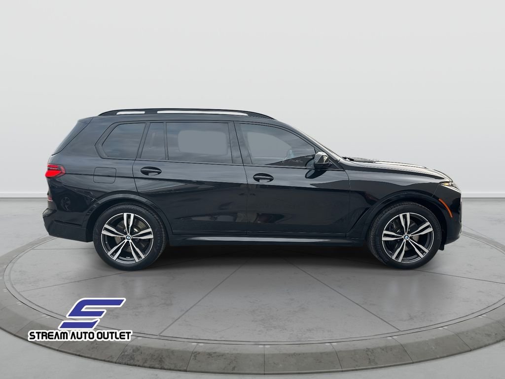 2025 Bmw X7 M60i photo 4