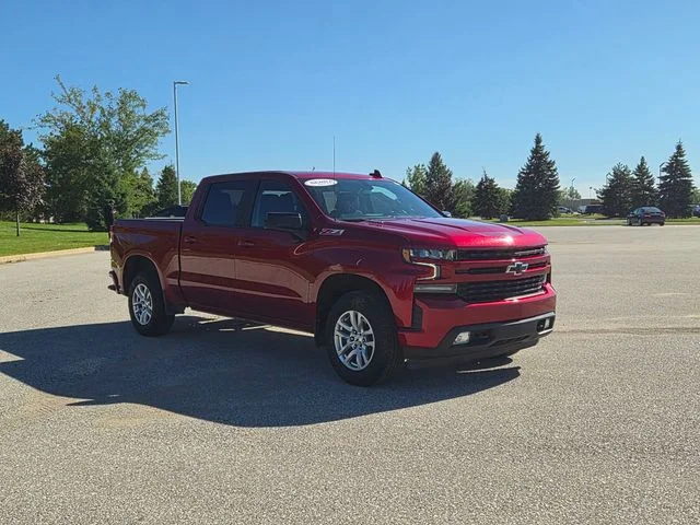 Used 2021 Red Chevrolet RST image 3