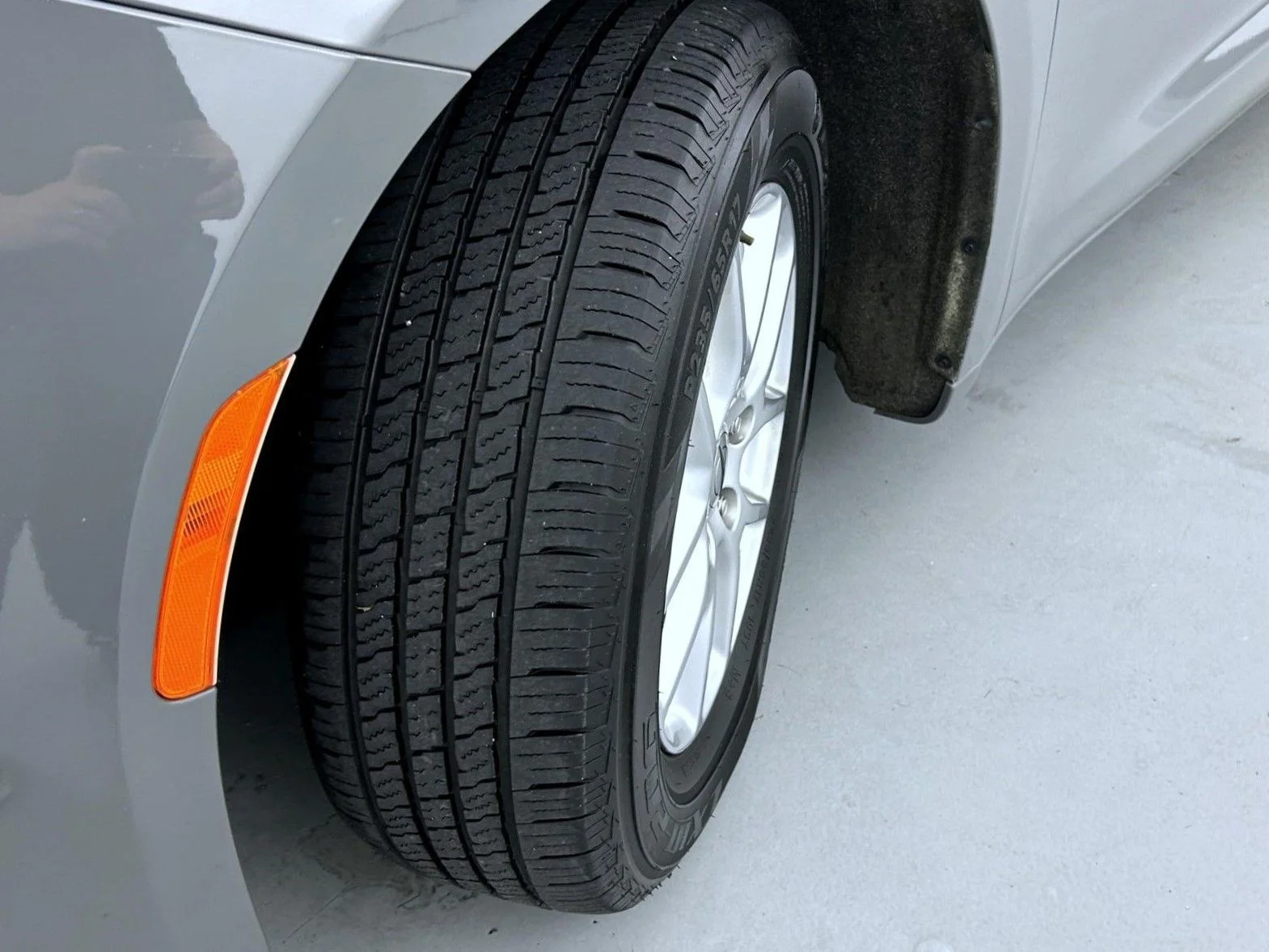 Certified Used 2023 White Chrysler Touring L image 21