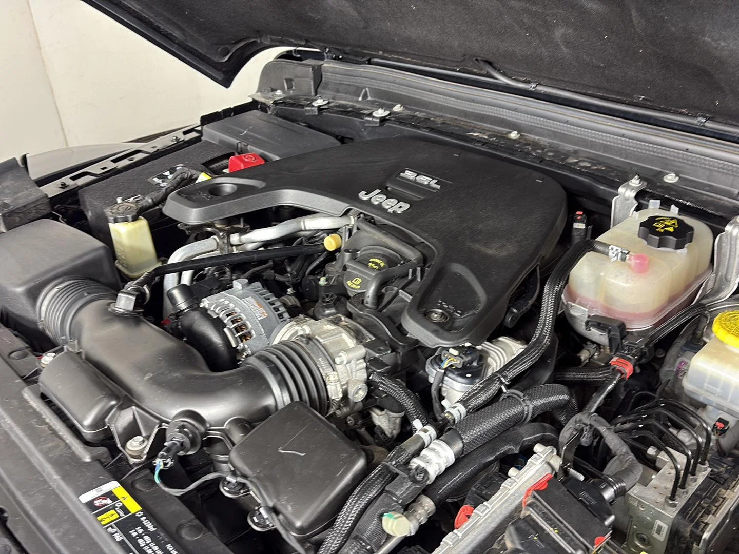 Used 2019 Black Clearcoat Jeep Rubicon image 12