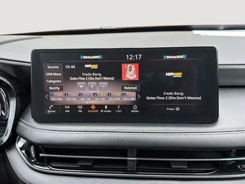 Used 2022 Red INFINITI LUXE image 18