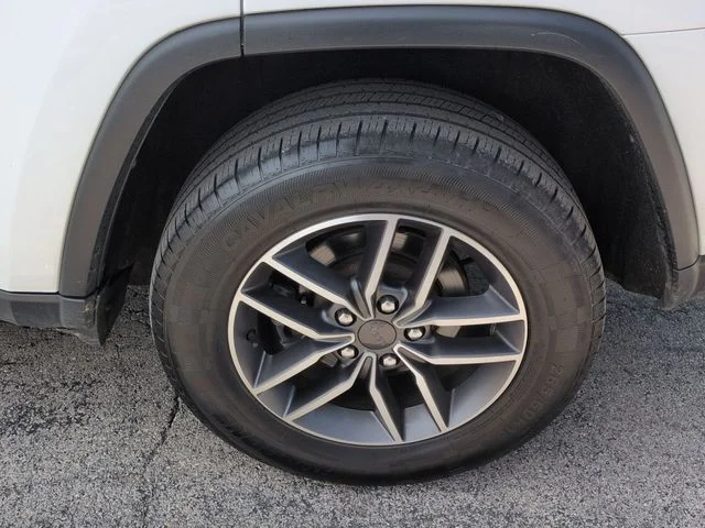 Used 2022 White Jeep Limited image 35