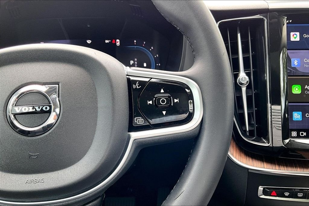 2023 Volvo XC60 Plus - Photo 19