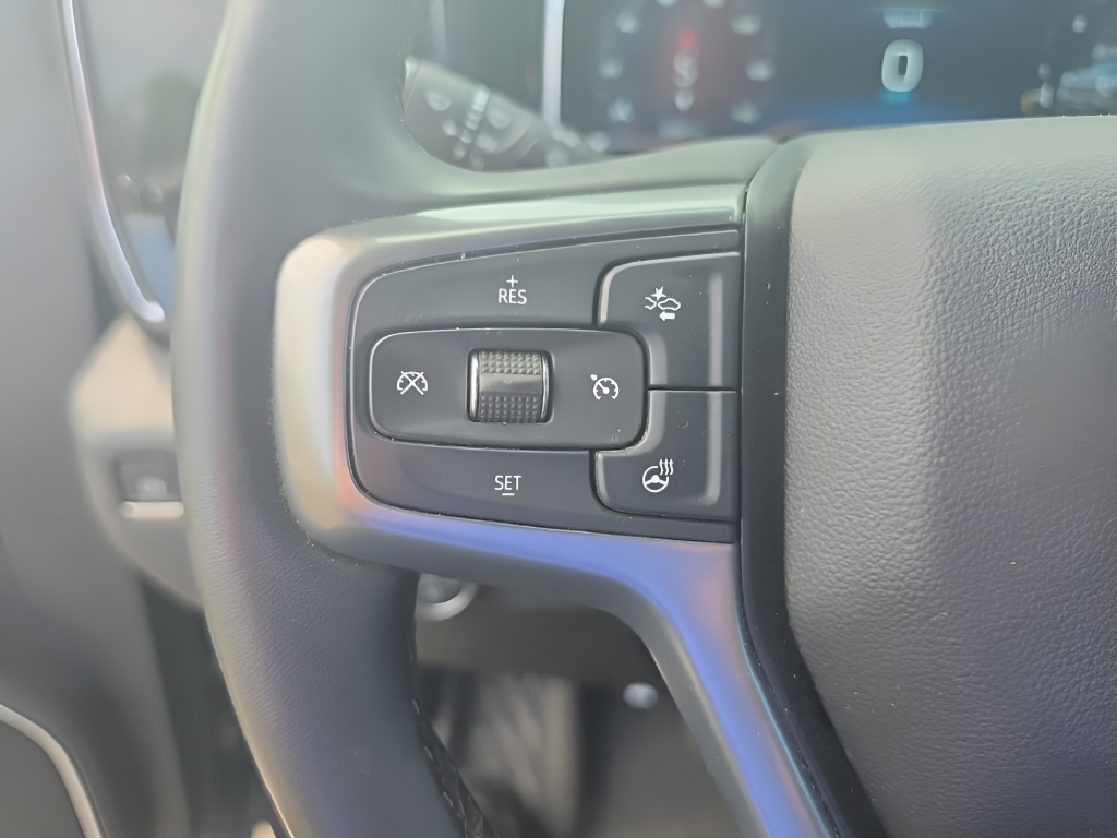 Used 2025 Gray Chevrolet LT image 13
