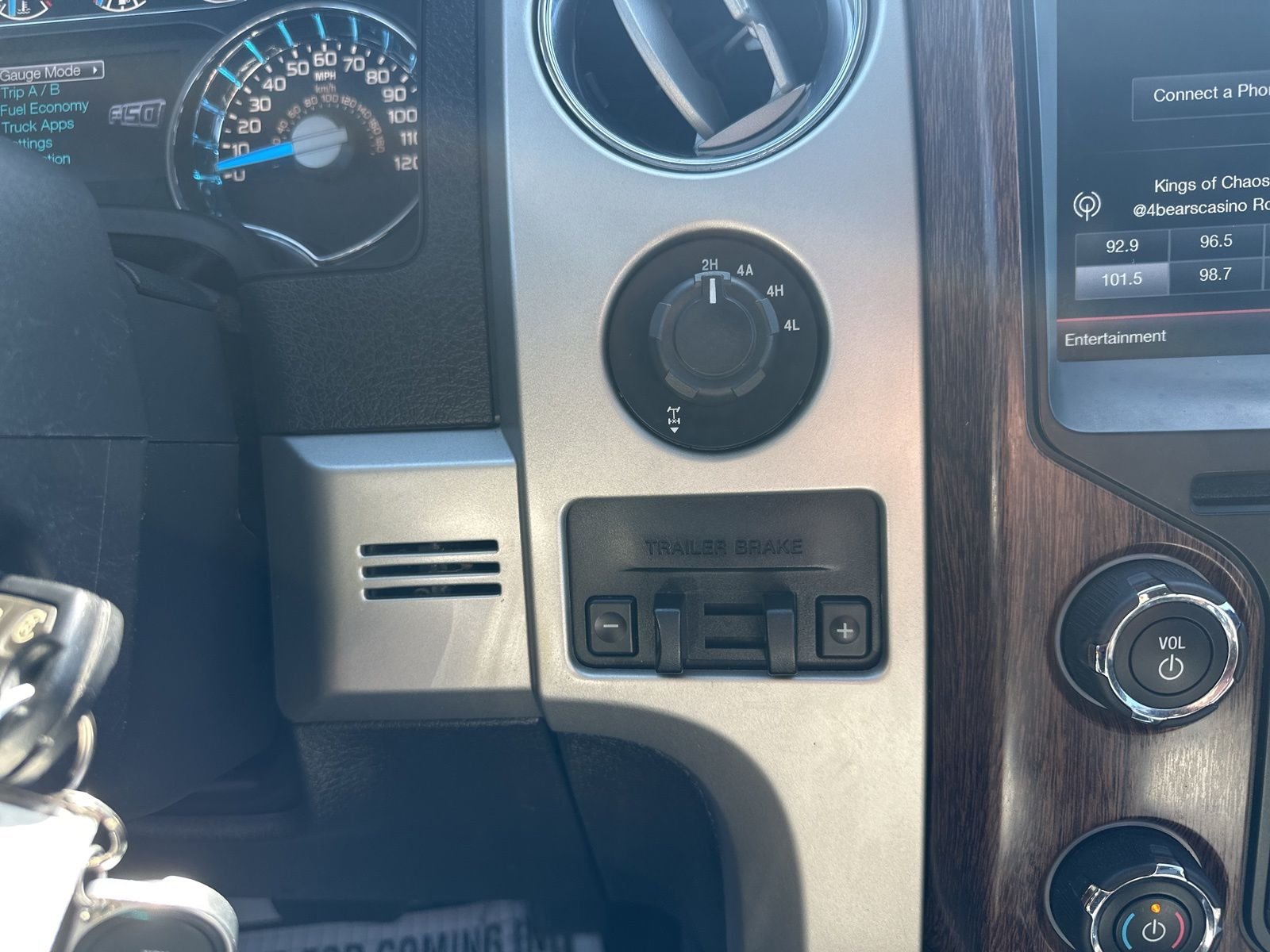 Used 2014 White Ford Lariat image 51