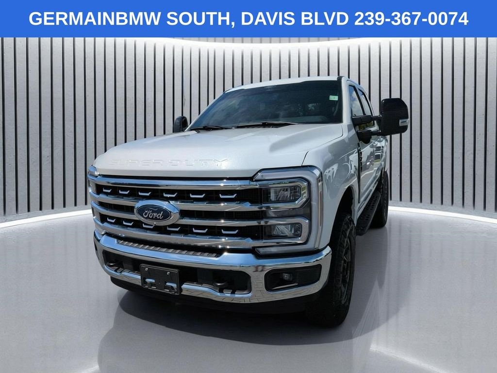 Used 2024 White Metallic Ford Lariat image 9