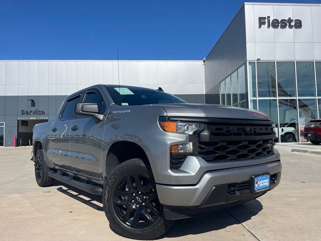 Used 2025 Gray Chevrolet Custom image 1