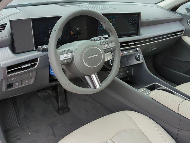 New 2026 Silver Hyundai SEL Sport image 8