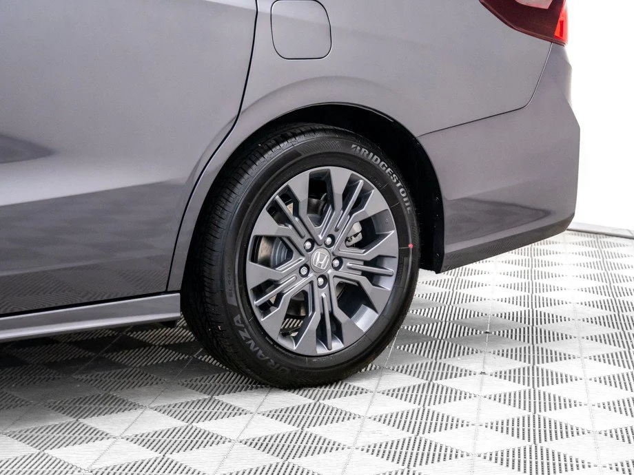 New 2026 Gray Honda Touring image 36