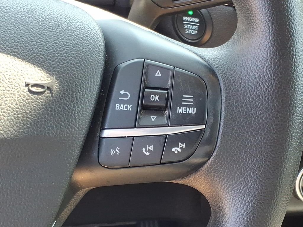 Used 2020 Black Metallic Ford SE image 17