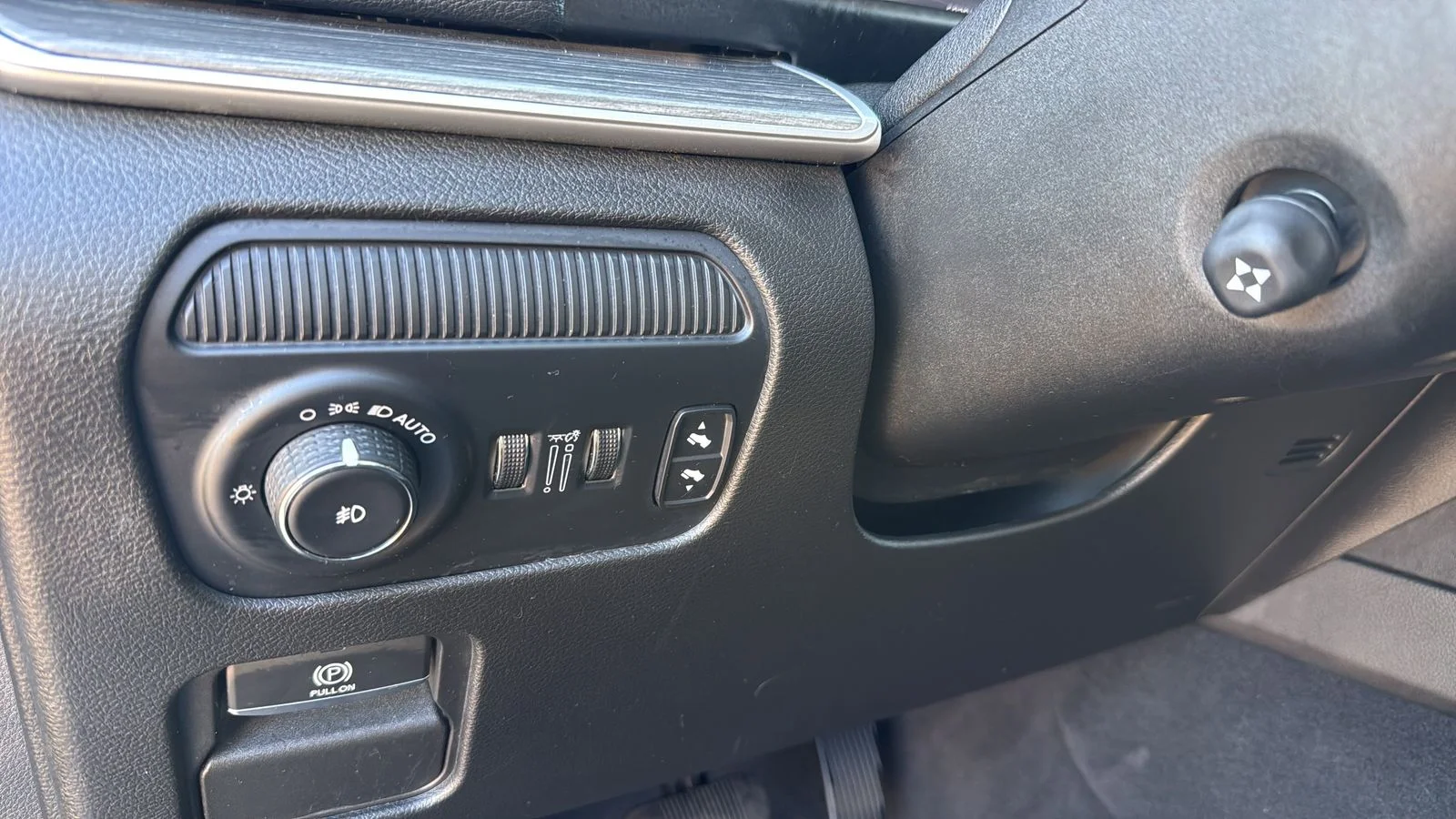 Used 2024  Jeep Series II image 17