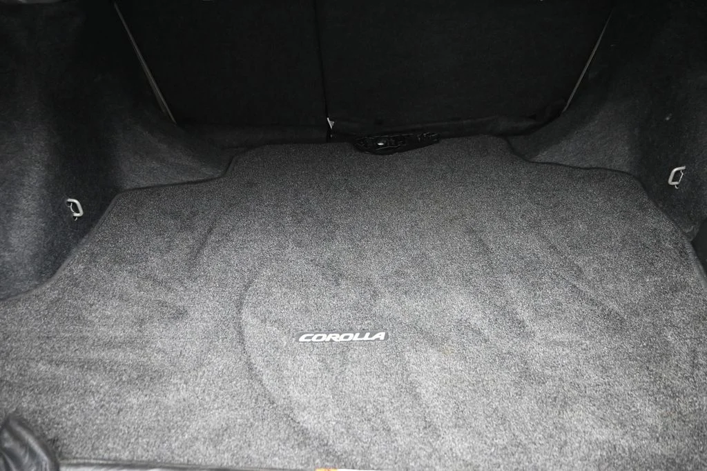 Used 2010  Toyota S image 12