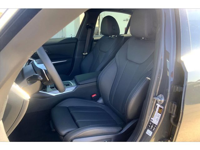 2026 BMW 3 Series 330i - Photo 9