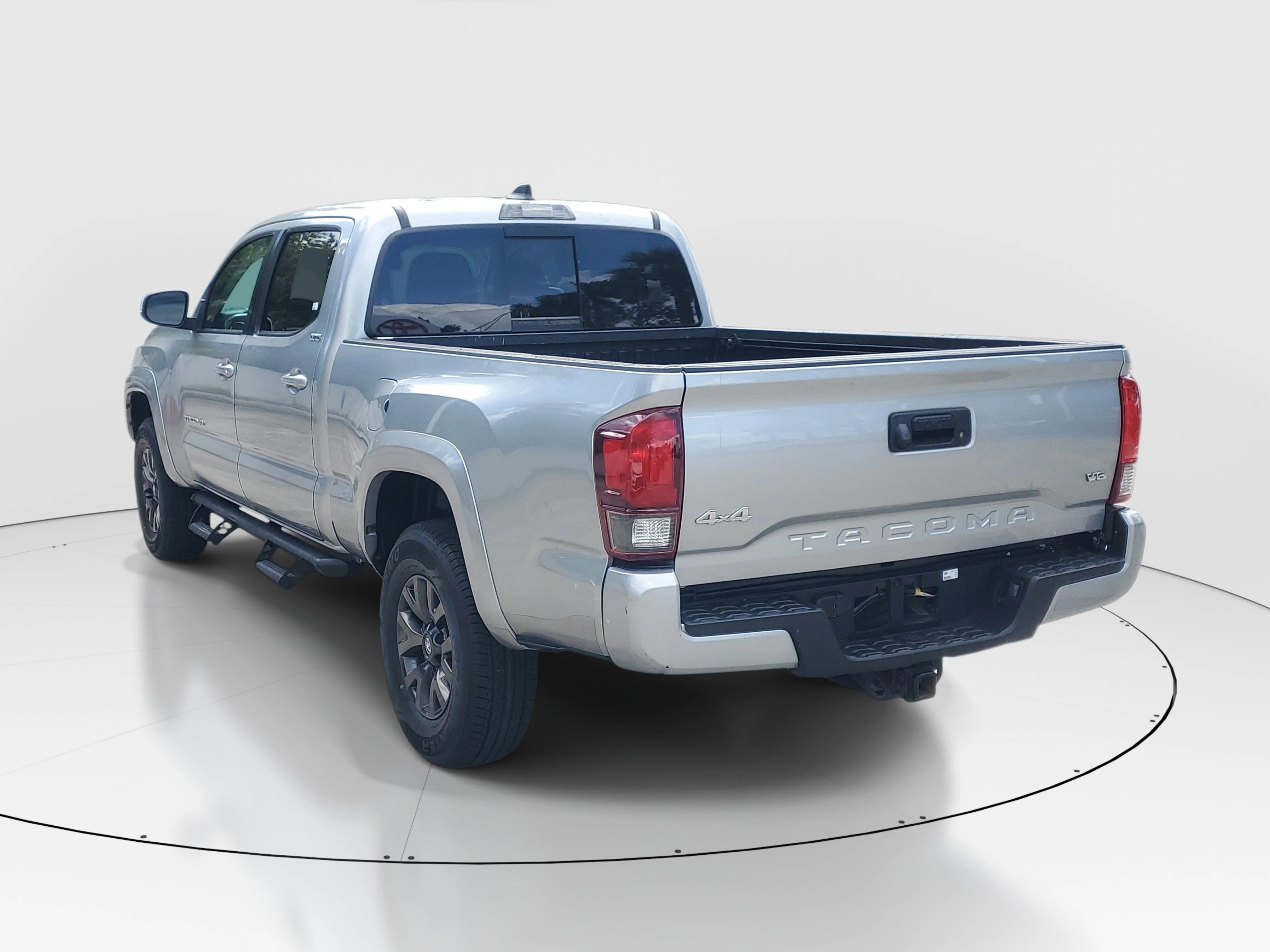Used 2022 Celestial Silver Metallic Toyota SR5 image 5